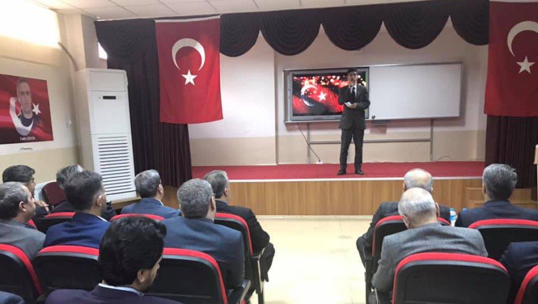 İlçemizde 12 Mart İstiklal Marşı'nın Kabulü ve Mehmet Akif ERSOY 'u Anma programı Kovancılar Anadolu İmam Hatip Lisesi'nde düzenlendi.